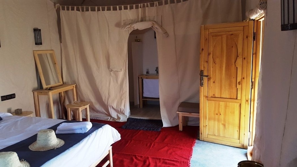 Star Camp Lodge 1/22