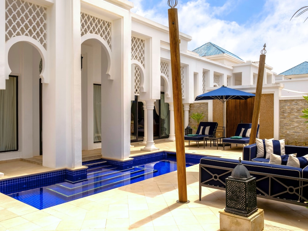 Banyan Tree Tamouda Bay 44/87