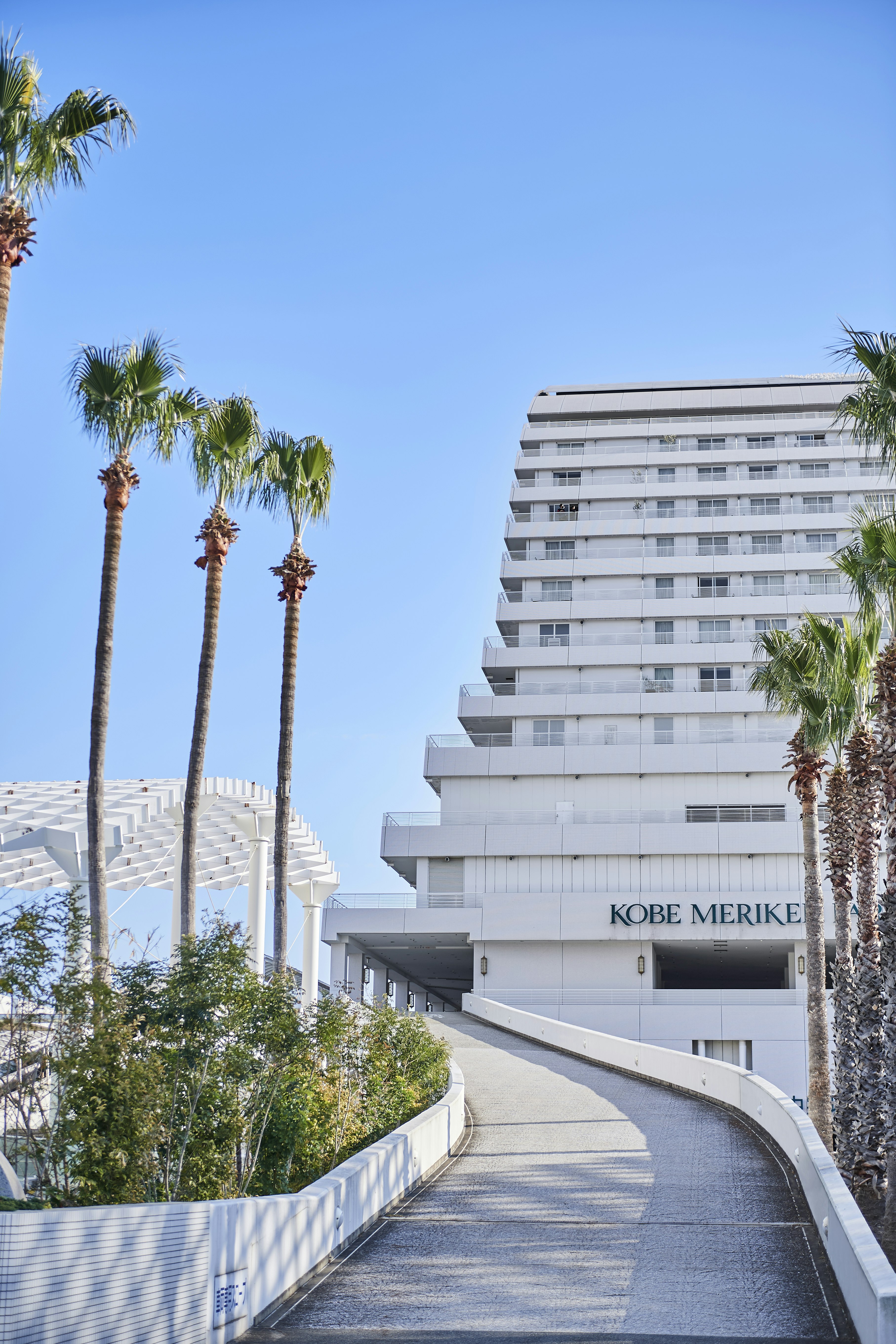 Kobe Meriken Park Oriental 56/57