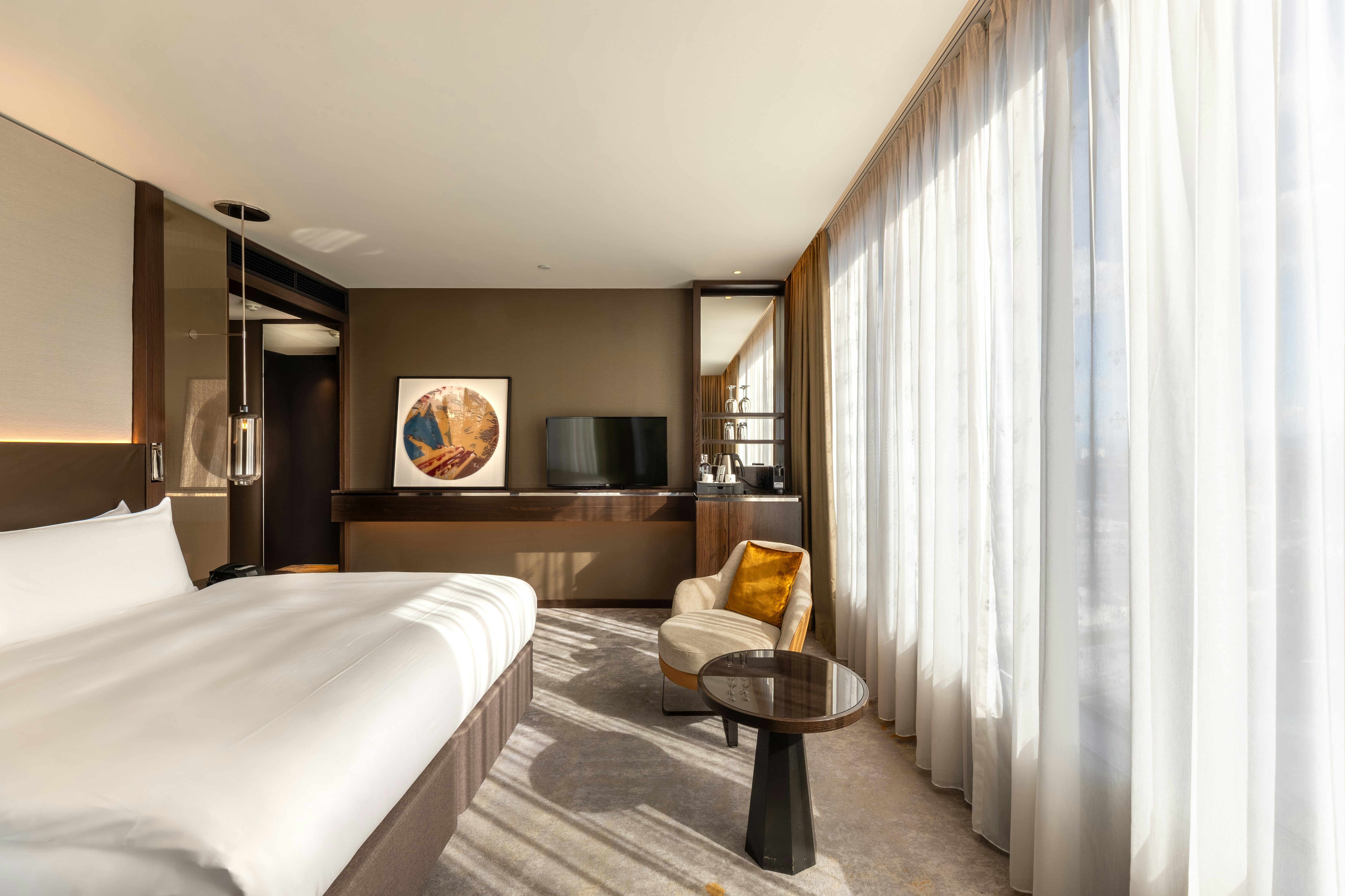 INTERCONTINENTAL LJUBLJANA 27/76