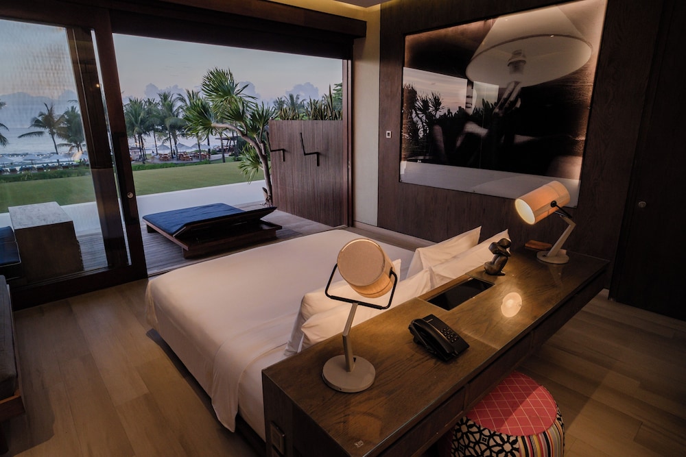 Hotel Komune and Beach Club Bali 41/71