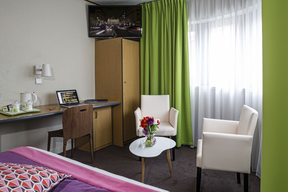Hotel Paris Louis Blanc - Gare du Nord, Paris 10 46/67