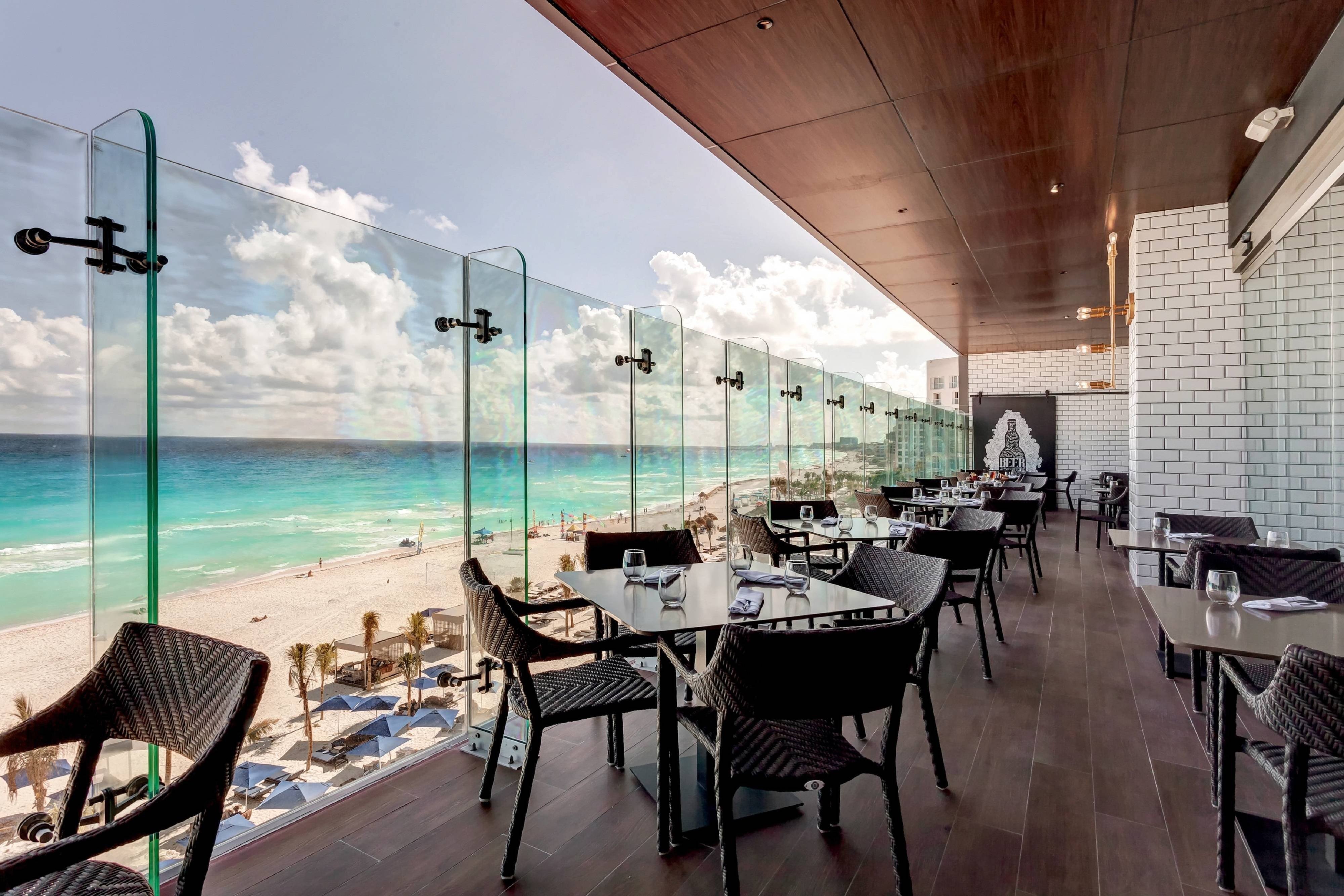Royalton CHIC Cancun, An Autograph Collection (ex Royalton Cancun) 46/71