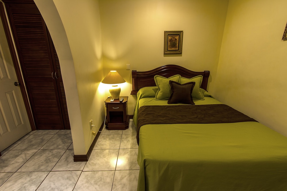 Hotel Iguana Verde 15/34