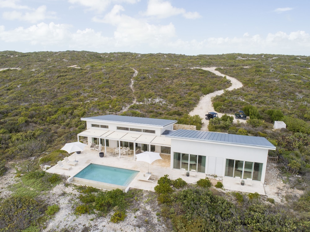 SAILROCK RESORT 10/80