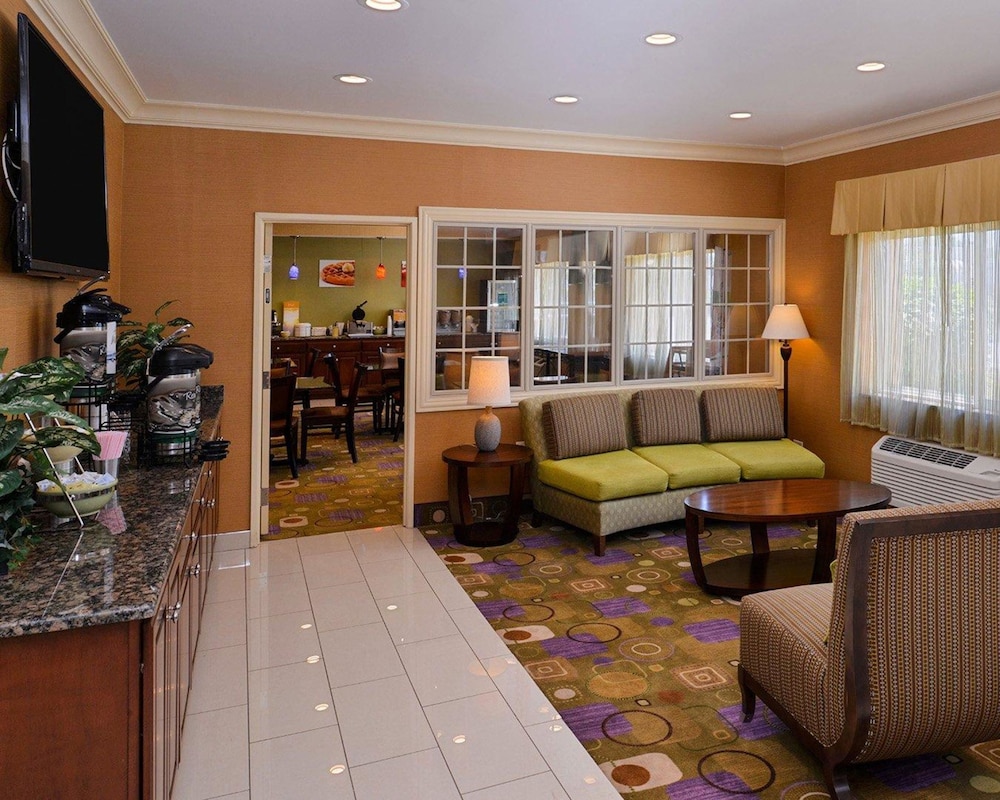 MainStay Suites Joliet I-80 36/47