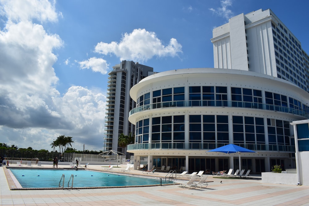 New Point Miami 2/54