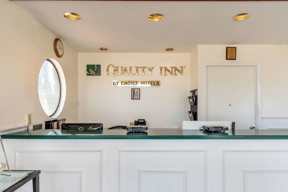 Scottish Fairway Inn 6/37