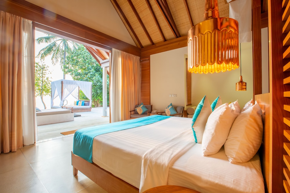 Furaveri Maldives 17/67