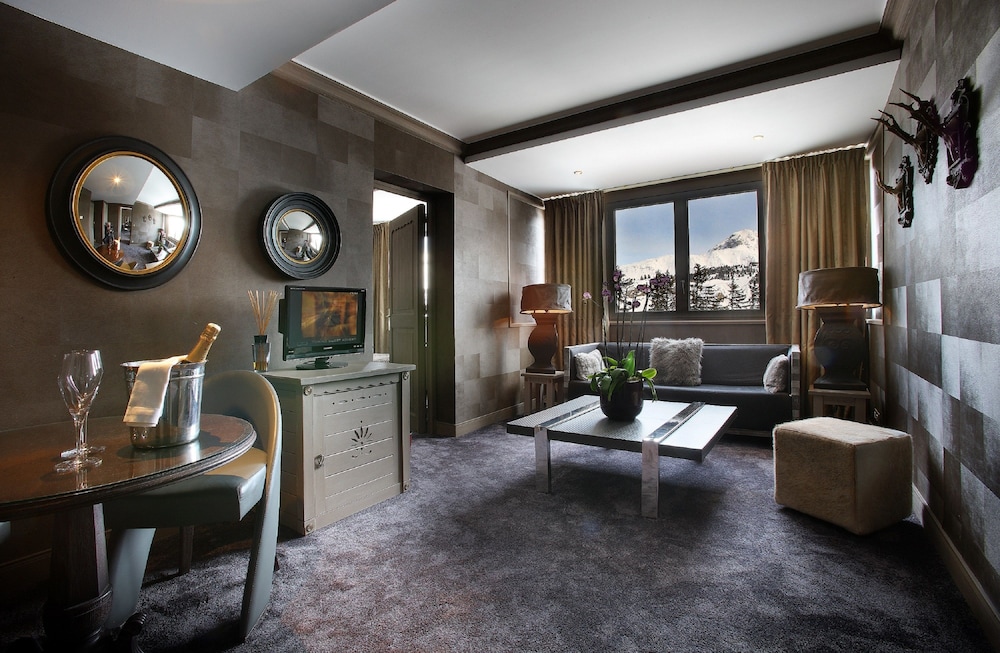 ALPES HOTEL PRALONG 50/69