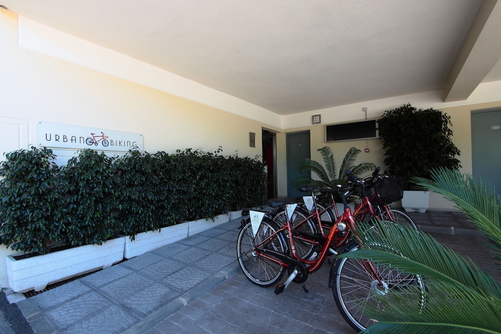 HOTEL ABRIL 23/29