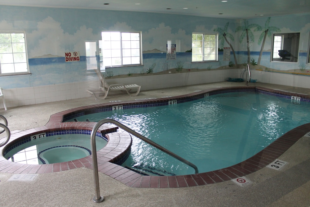 Baymont by Wyndham Texas City 35/59