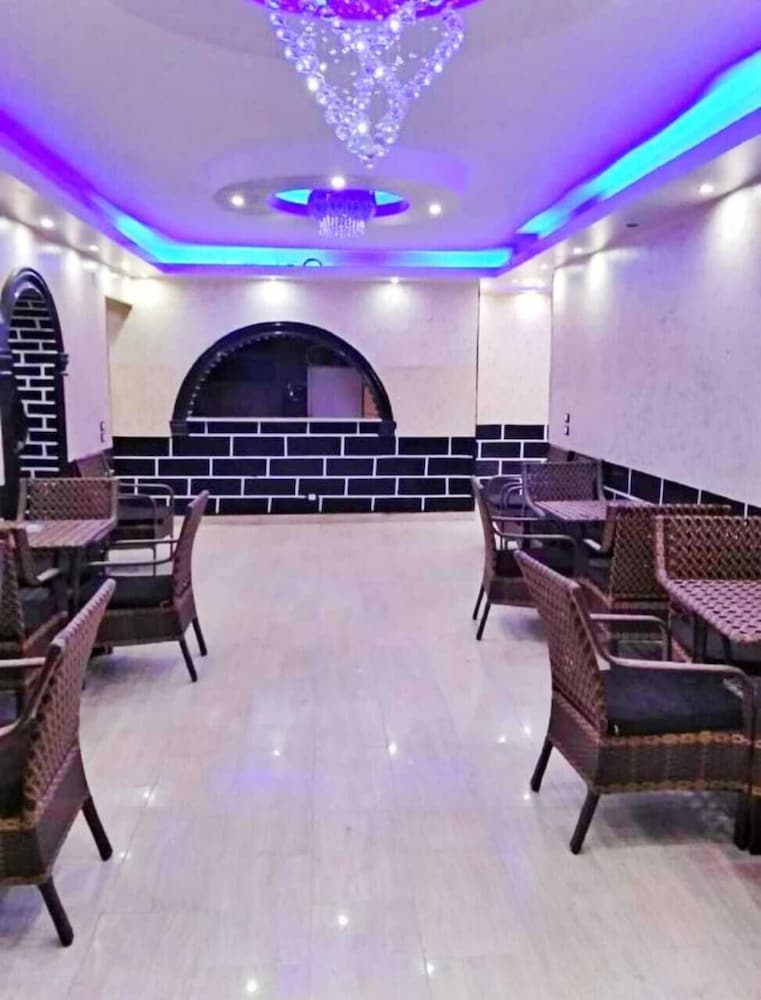 Oasis Hotel 43/50