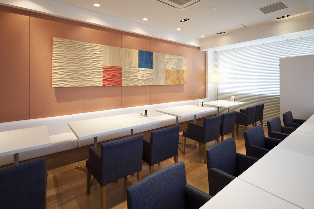 Sotetsu Fresa Inn Nagano-Zenkojiguchi (ex. Sunroute Nagano Hotel) 55/65