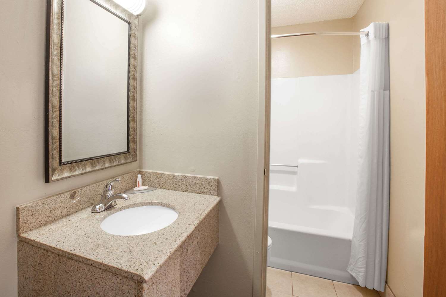 Super 8 By Wyndham Natchitoches 36/37