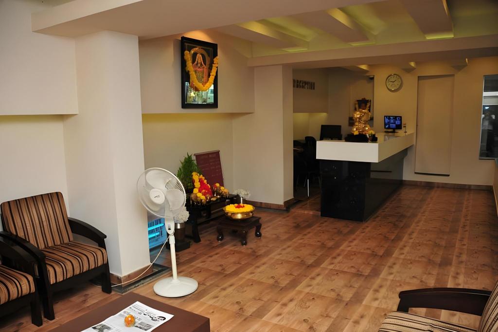Hotel Aditya Palace 7/47