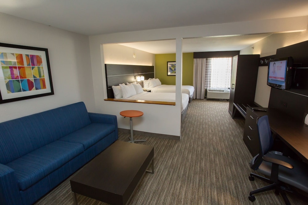 HOLIDAY INN EXPRESS WILMINGTON 35/48