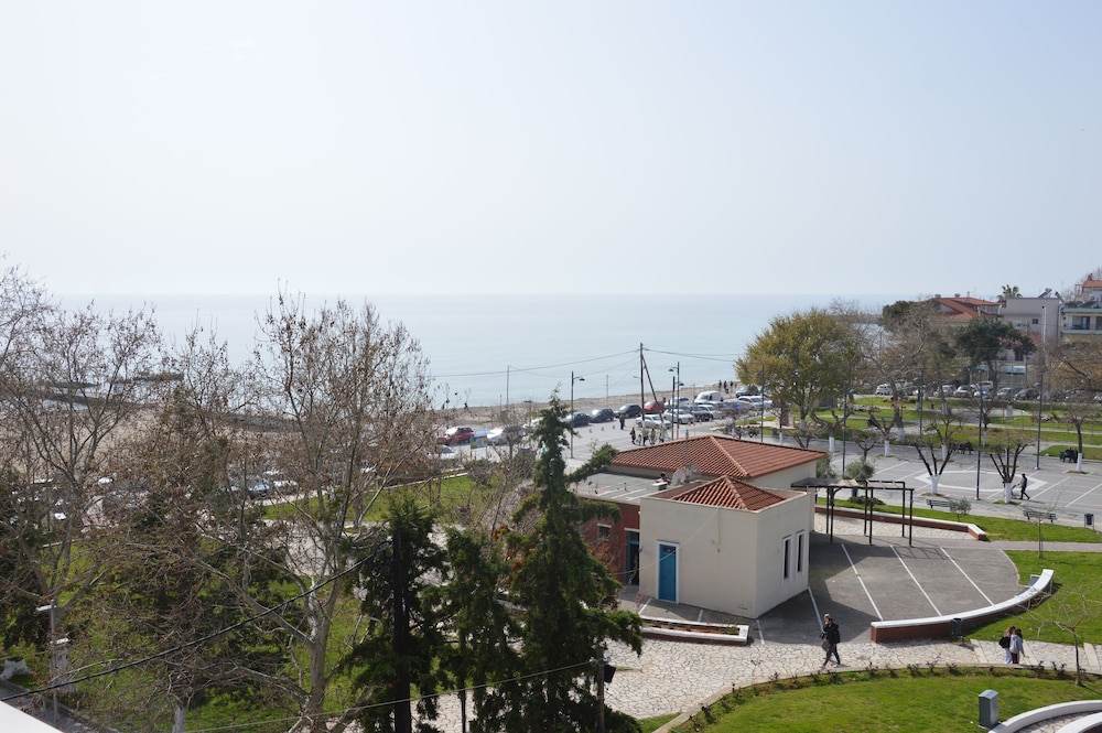 Aqua Mare Sea Side Rooms 42/50