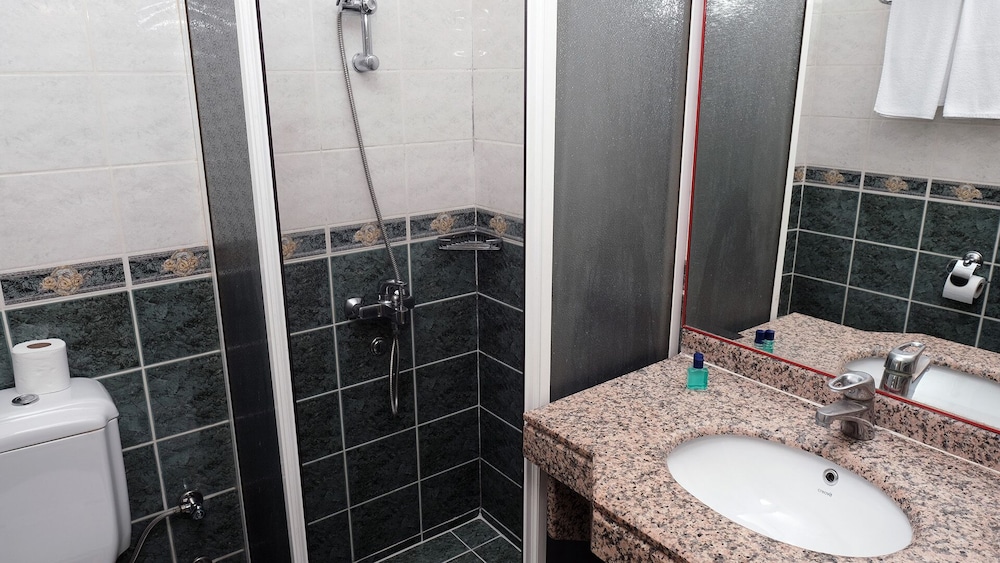 Cimen Hotel 49/50