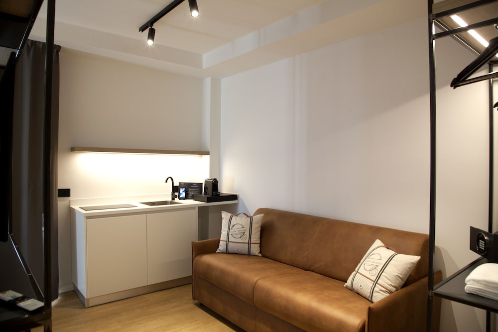 Hotel Piccadilly 21/35