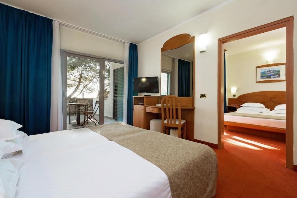 Villa Galijot Plava Laguna 6/50