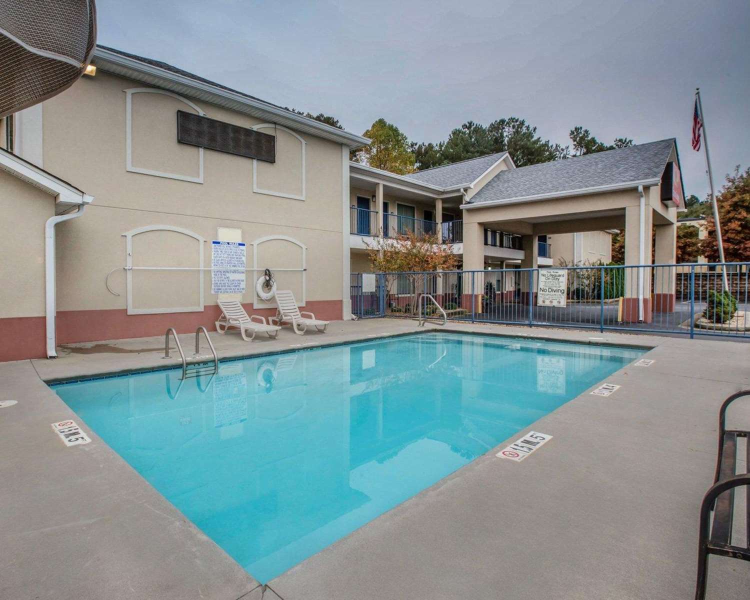 Econo Lodge Villa Rica, GA 22/22