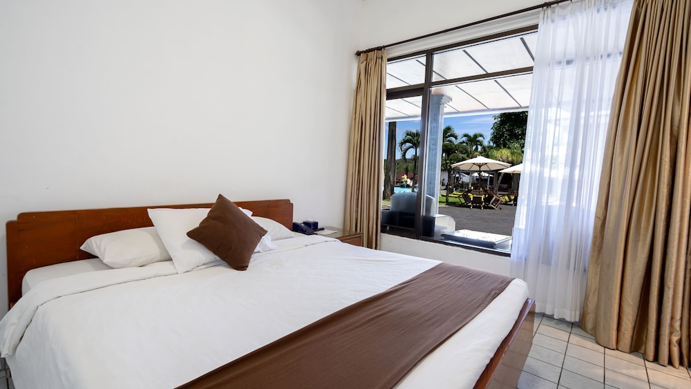 Selecta Hotel Batu Malang - Adults Only 12/50