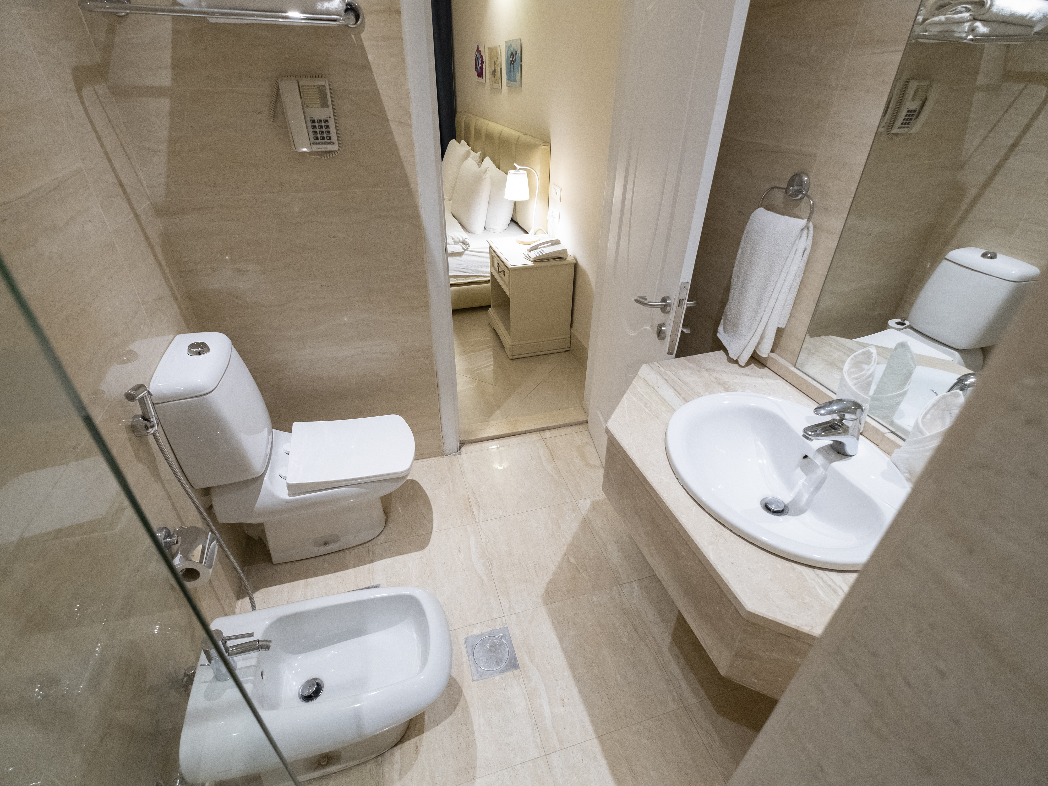 جناح جونيور ديلوكس بسرير كينج، Amman West Hotel 2/2