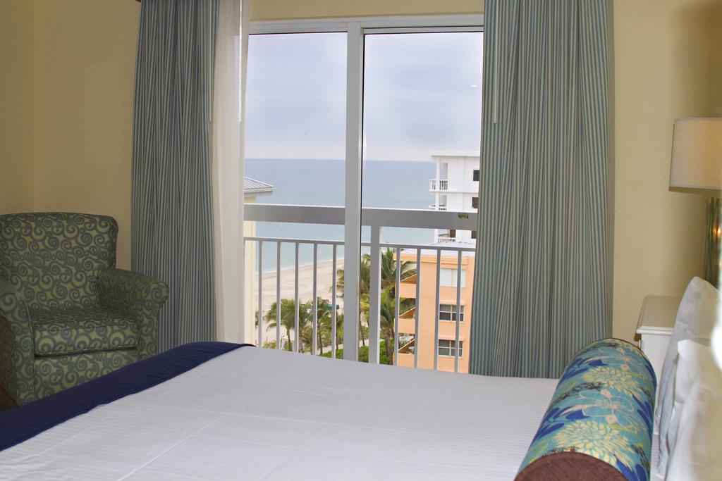 Room at Club Wyndham Royal Vista, POMPANO BEACH - FL