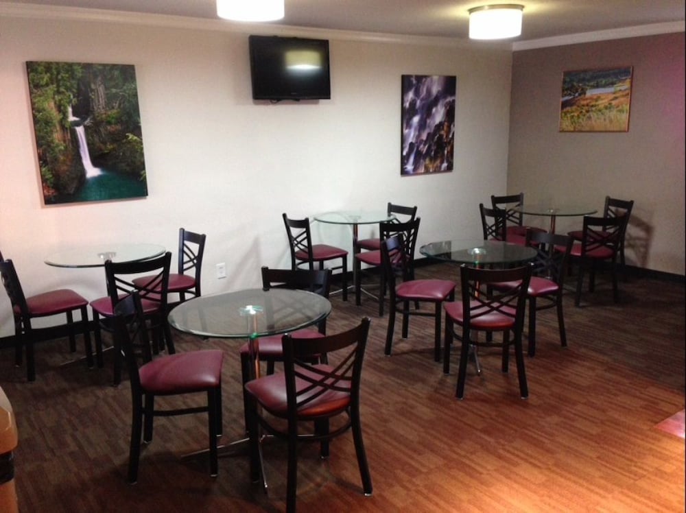 Flagship Inn of Ashland 48/72