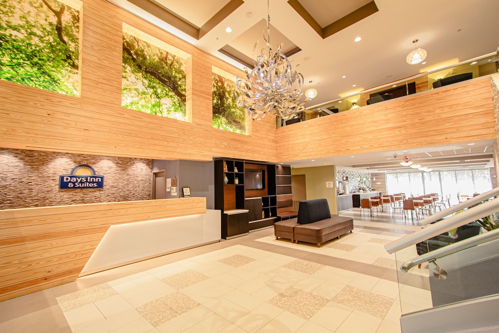 Days Inn Suites By Wyndham Fort Myers Near Jetblue Park 9/43