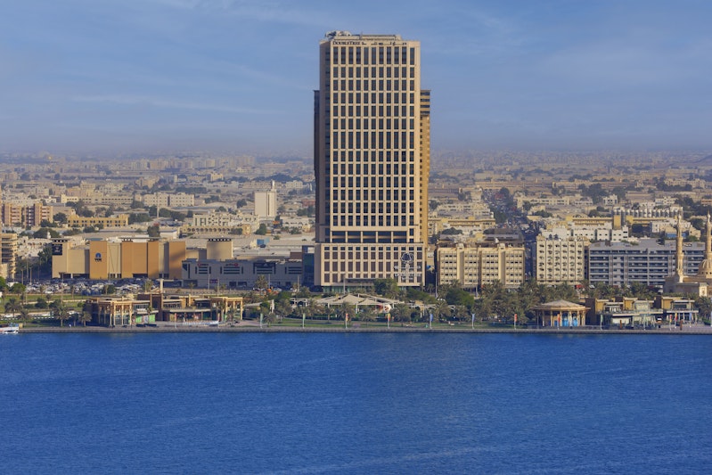 DoubleTree by Hilton Sharjah Waterfront Hotel and Residences 34/35