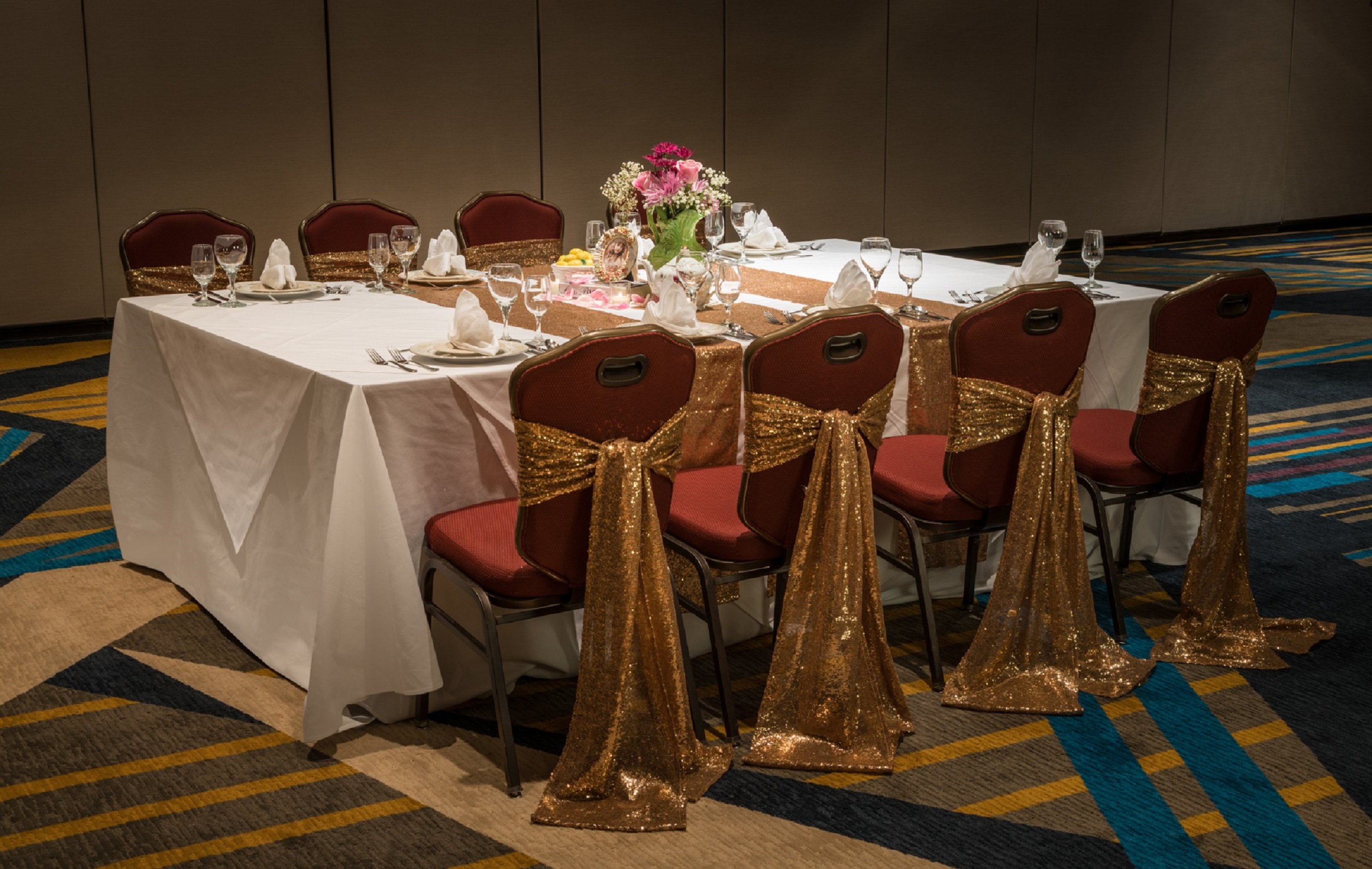 Crowne Plaza Springfield Convention CTR 56/77