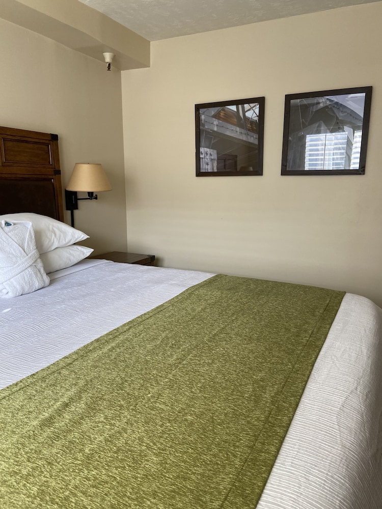 Park Regency Resort 26/77