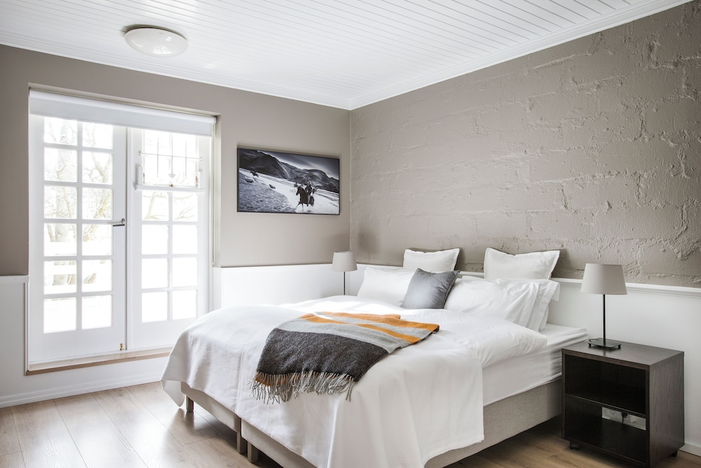 Deluxe, Double Bed