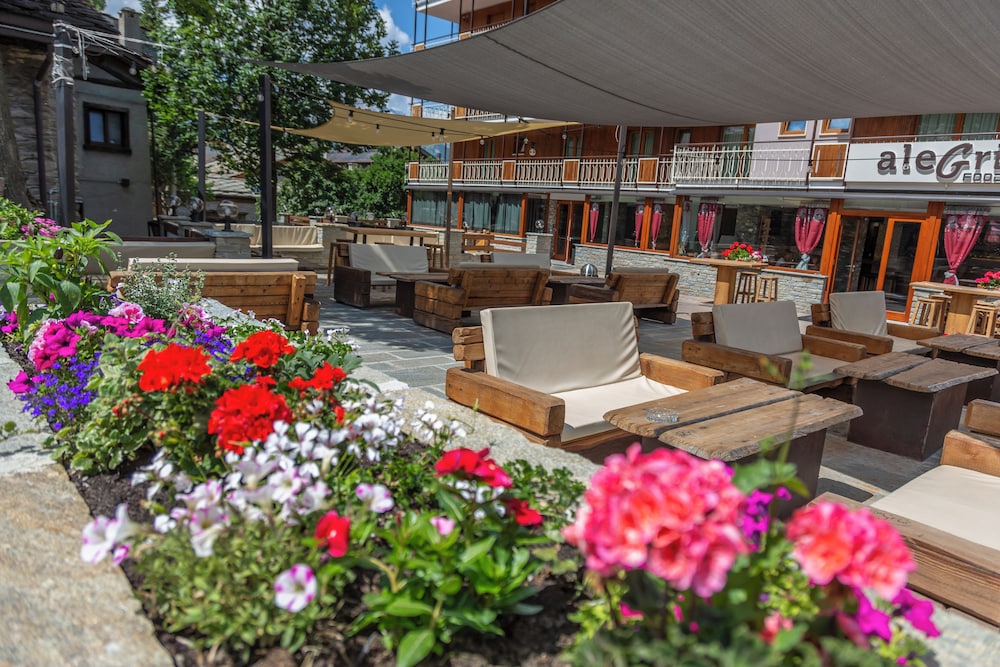 Hotel K2 2/64