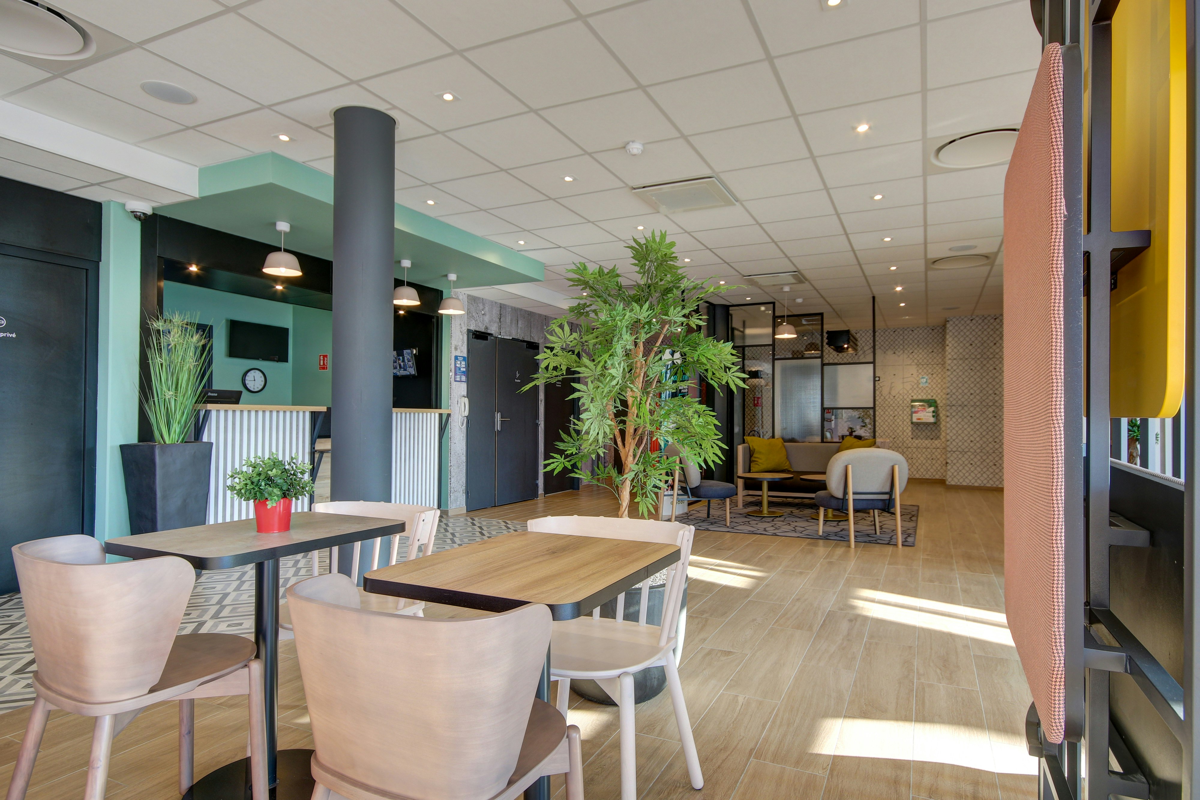 B&B Hotel Epernay 28/35