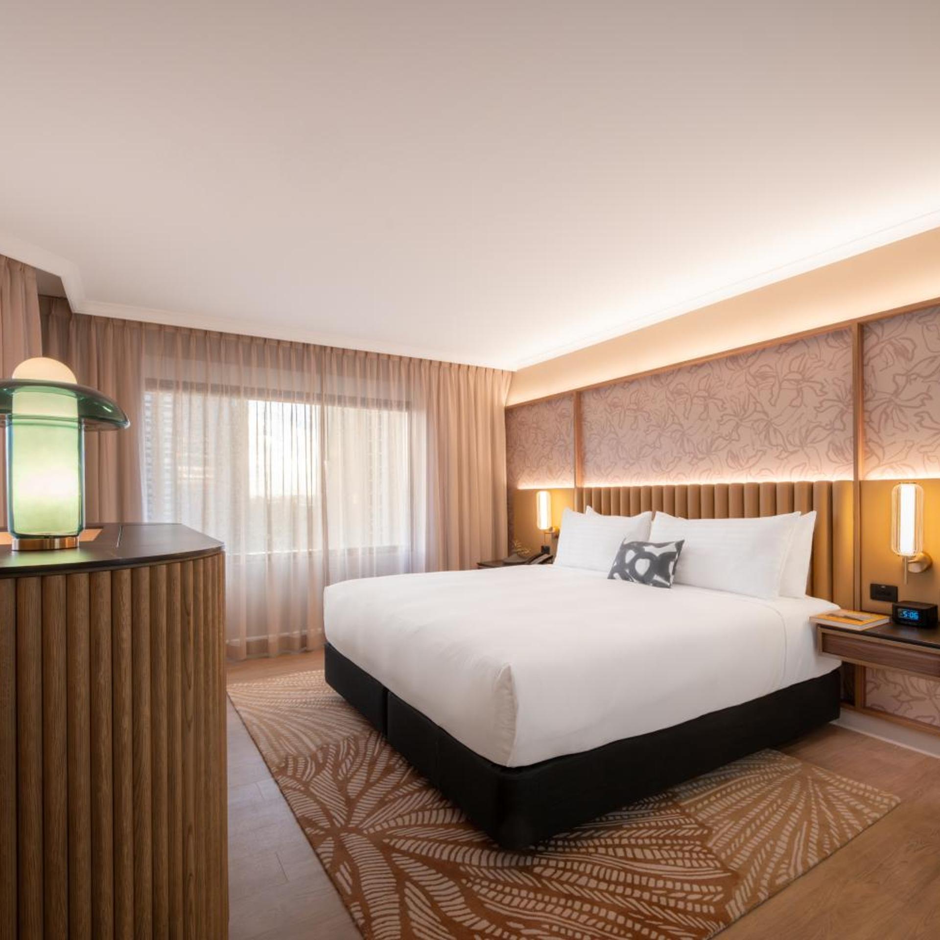 Parkroyal, Suite