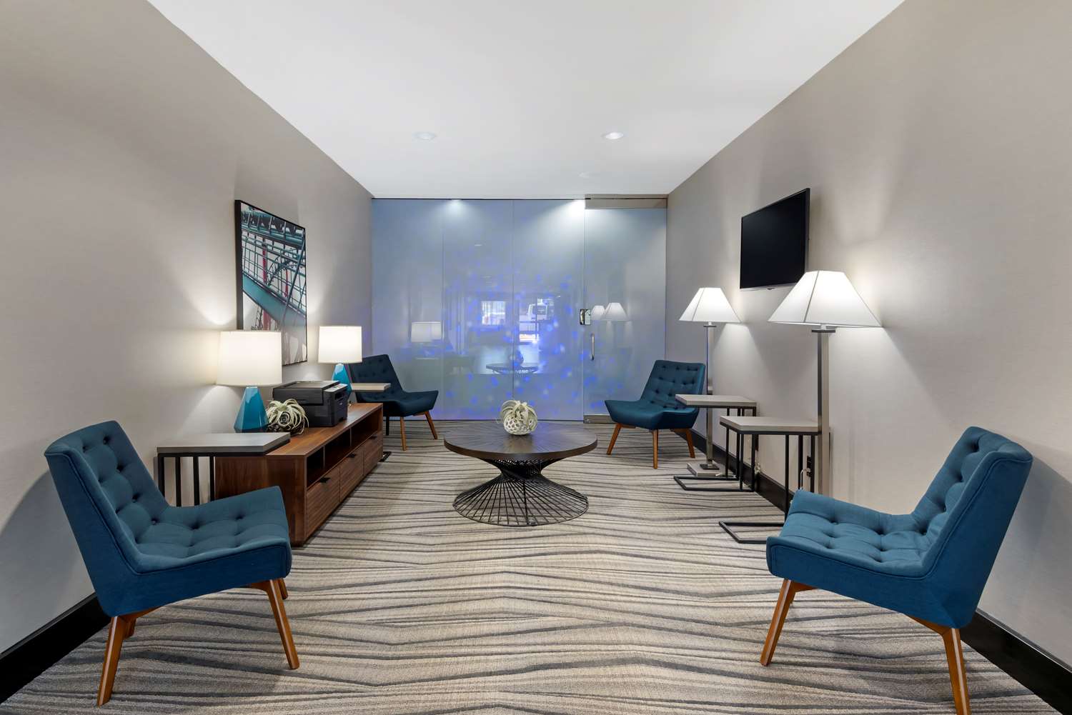 Best Western Plus Arlington North Hotel and Suites 5/10