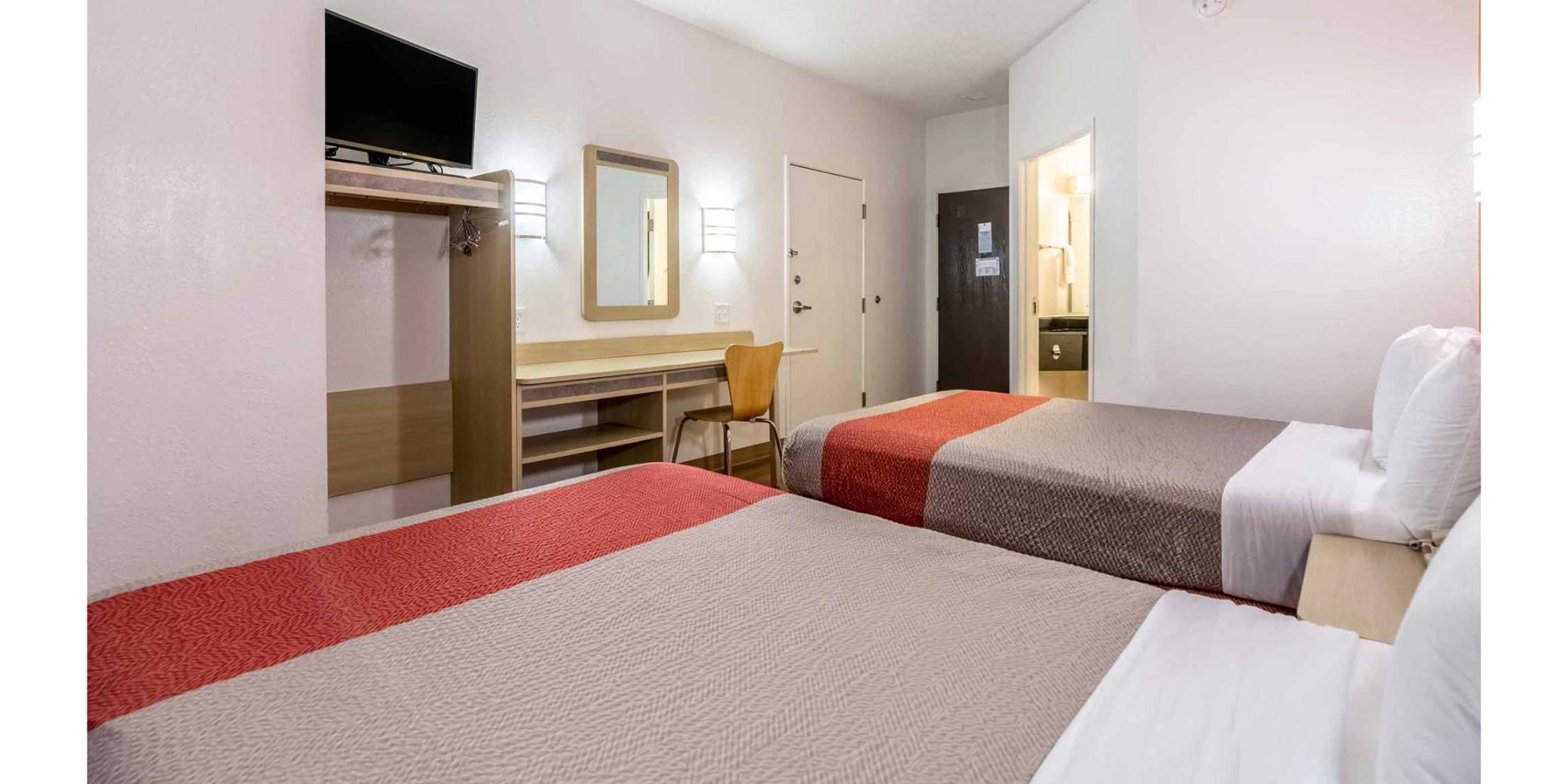 2 Full Beds - Micfridge, Non-Smoking