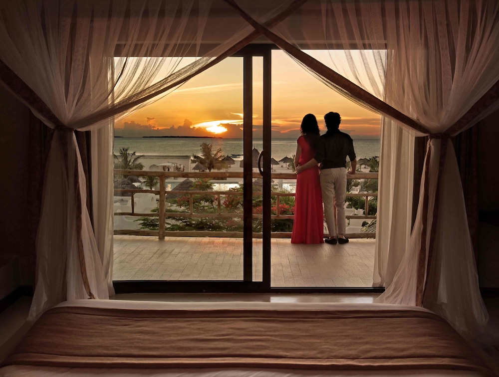 Gold Zanzibar Beach House and Spa 20/50