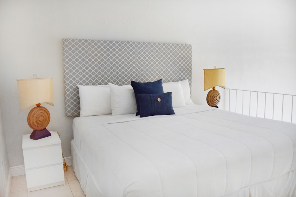 Coral Reef Suites 15/75