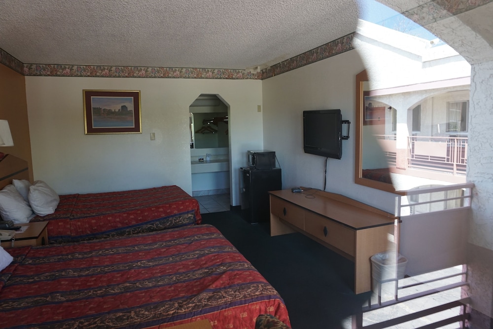 Night Inn Globe 37/49