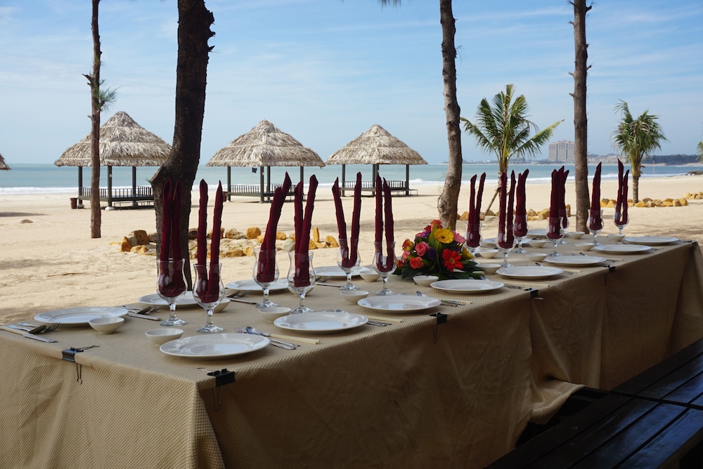 Seava Ho Tram Beach Resort (ex Saigon Ho Coc Beach Seaside Resort and Hotel) 37/40
