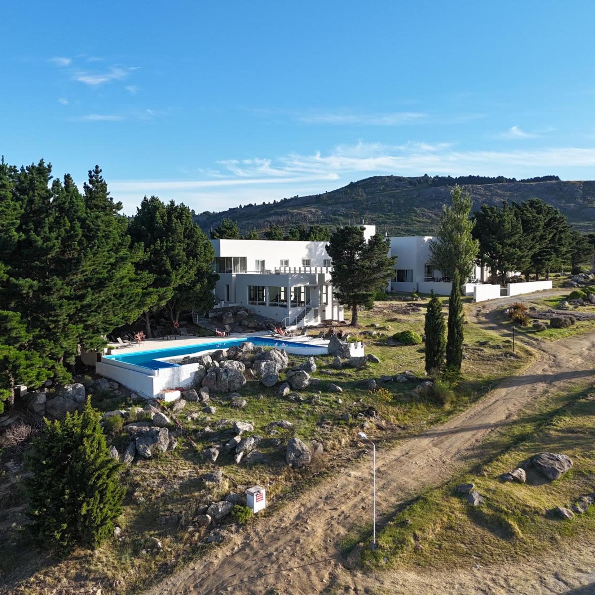 Elegance Hotel Tandil 35/36
