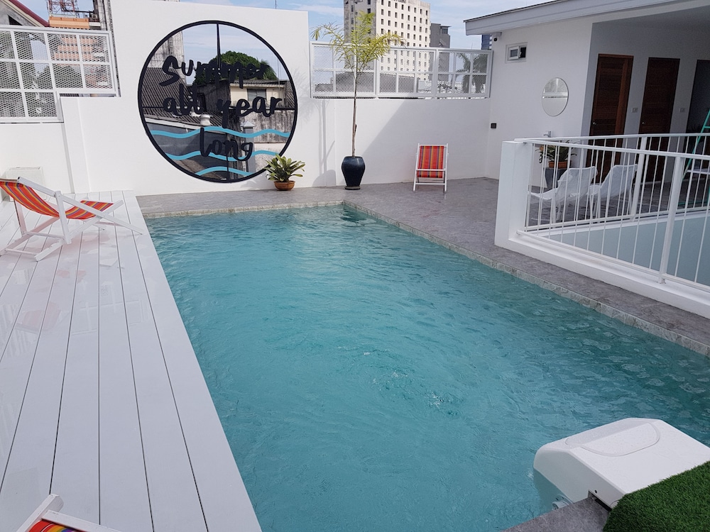 Borbaboom Phuket Poshtel & Hostel 45/47