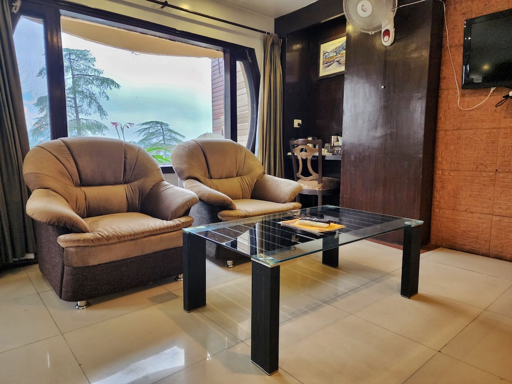 Hotel Surya 28/50