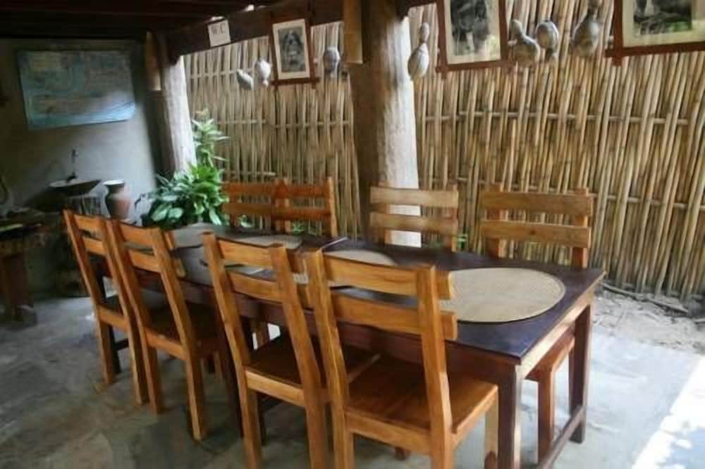 Lao Lu Lodge 73/91