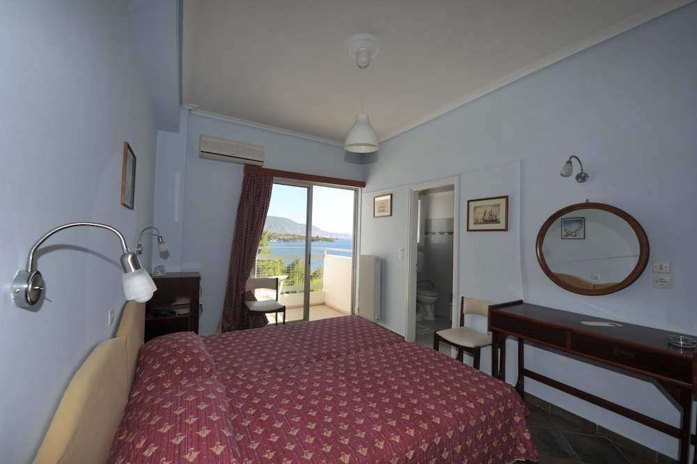 Siagas Beach Hotel 14/47