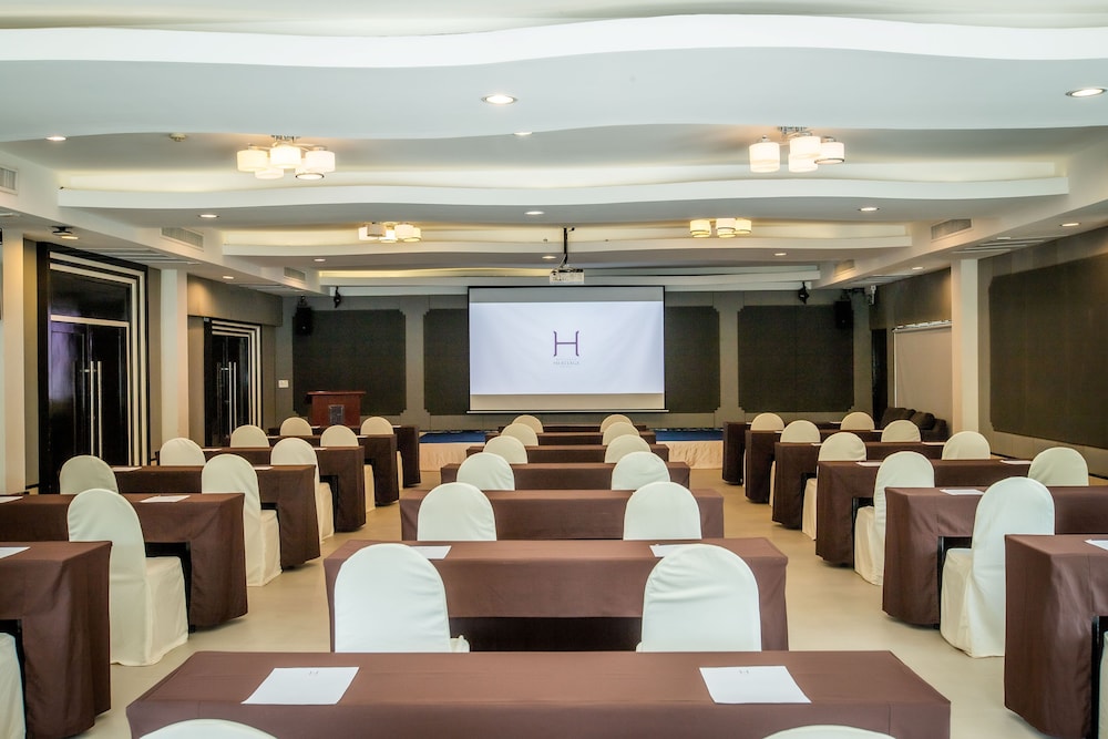 Bangsaen Heritage Hotel 39/50
